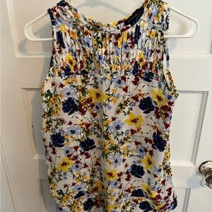 Banana Republic beautiful top, vest,tunic. Like new!